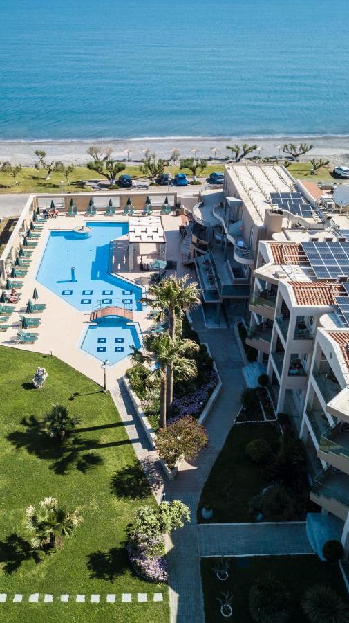 ホテル Maleme Mare エクステリア 写真