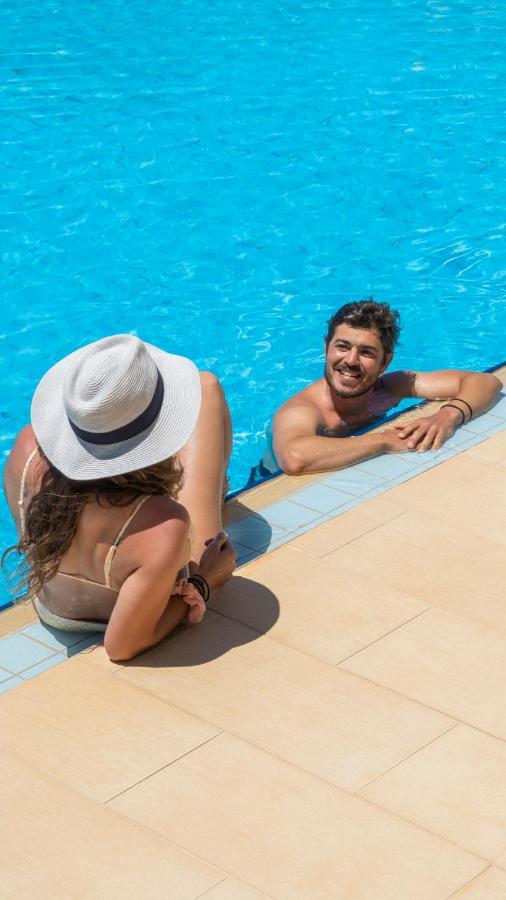 ホテル Maleme Mare エクステリア 写真